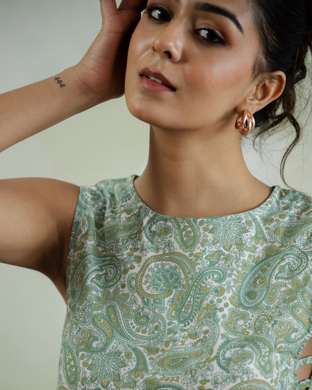 Green Printed Sleeveless Top for Women - SanskrutiHomes 