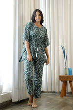 Green & White Printed Cotton Kaftan set - SanskrutiHomes 