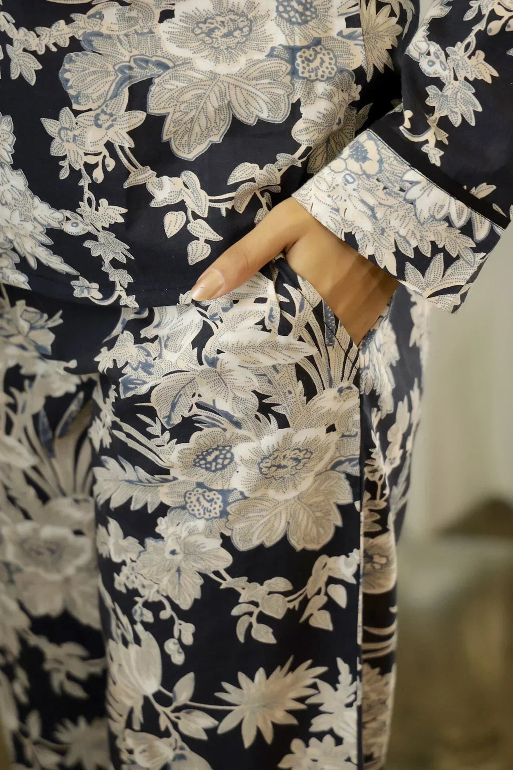 Black Printed Full sleeves Cotton Night suit - SanskrutiHomes 