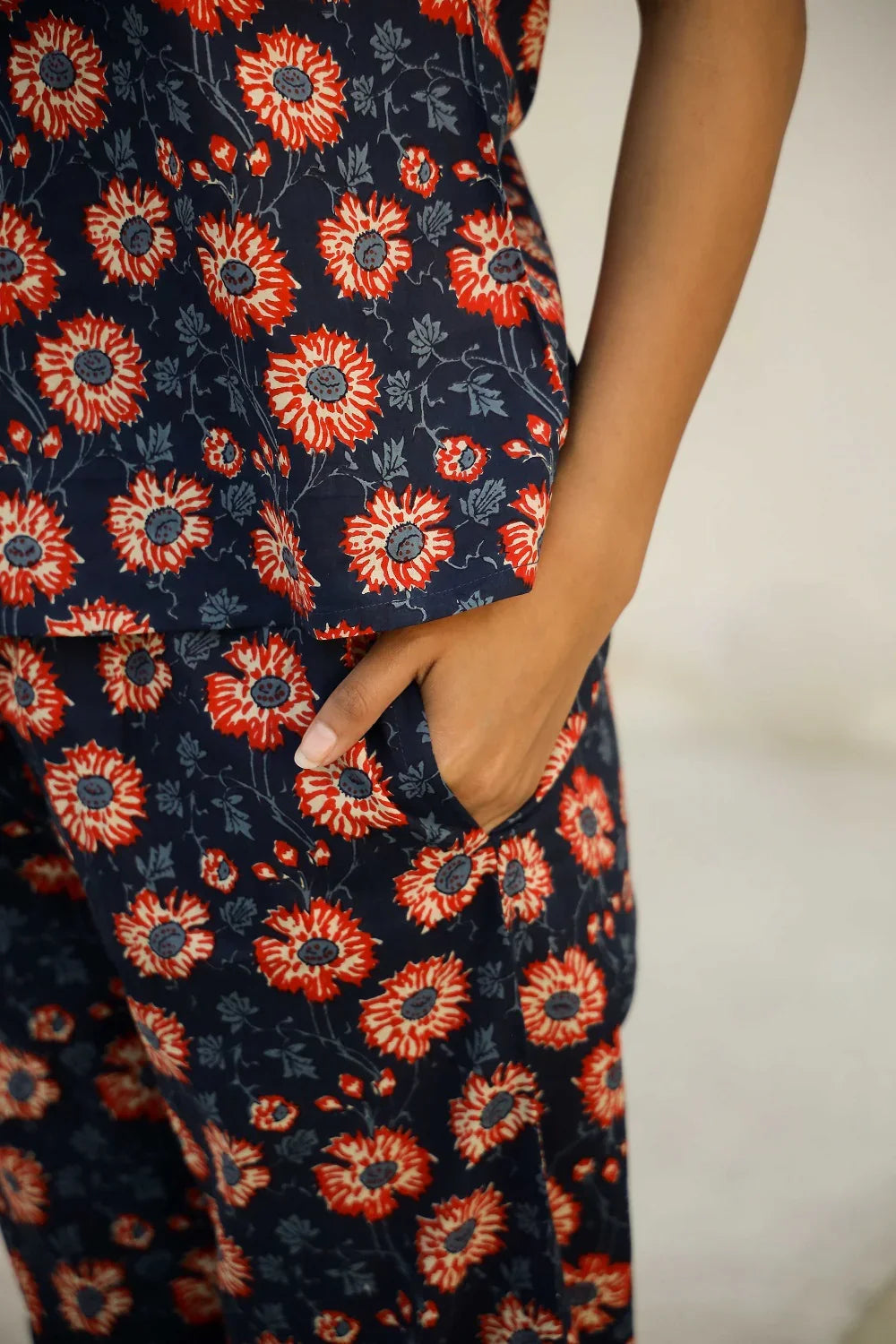 Navy Blue Printed Pure Cotton Night suit - SanskrutiHomes 