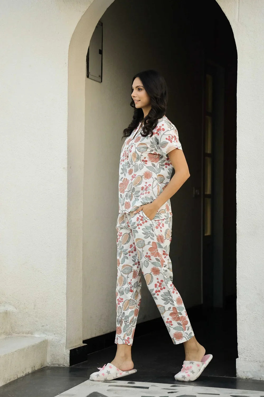 White Pure Cotton Printed Night Suit Set for Women - SanskrutiHomes 