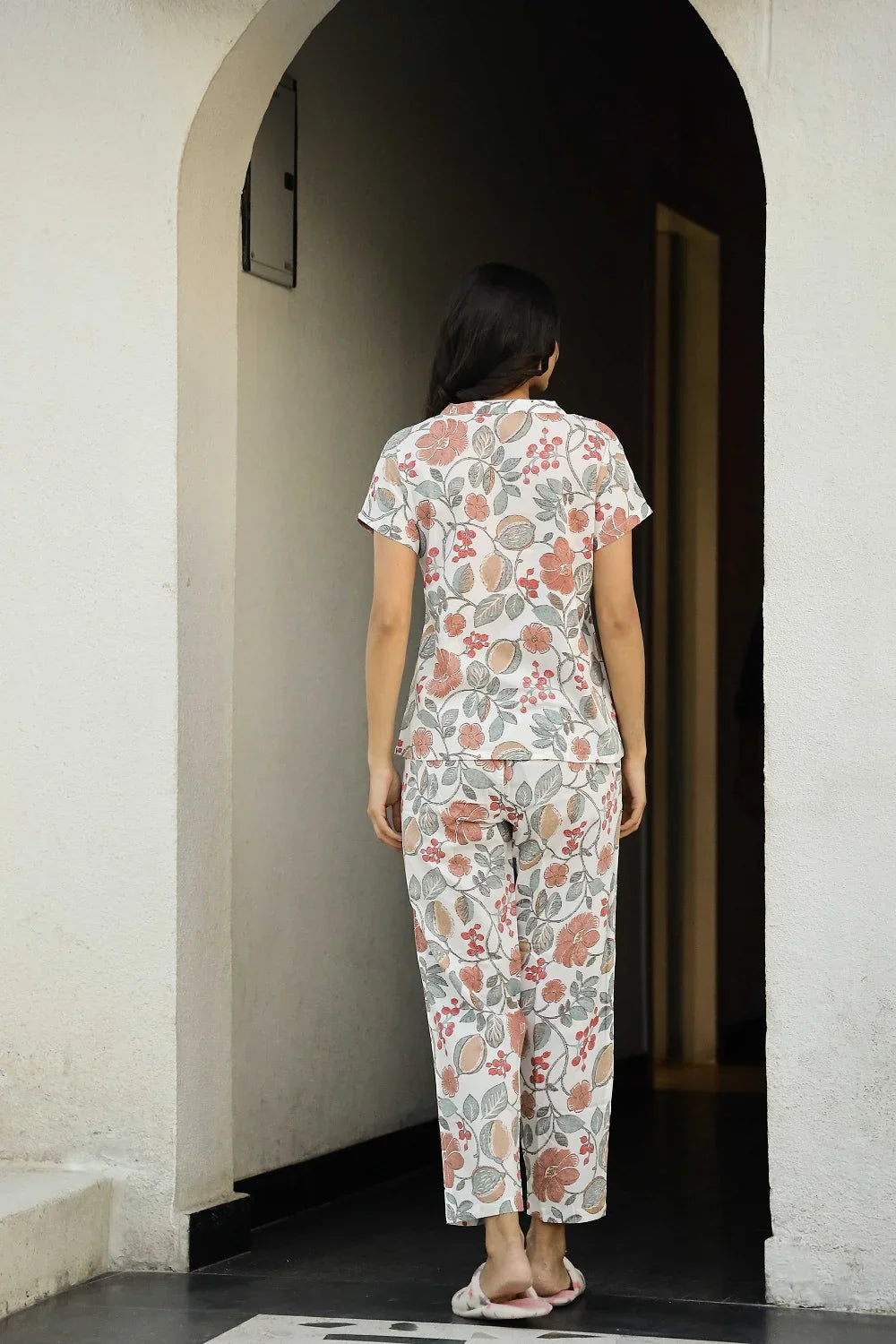 White Pure Cotton Printed Night Suit Set for Women - SanskrutiHomes 