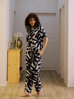 Black and White Printed Night Suit Set for Women - SanskrutiHomes 