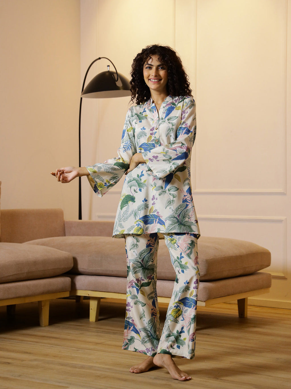 Floral Printed V-Neck Cotton Night Suit - SanskrutiHomes 