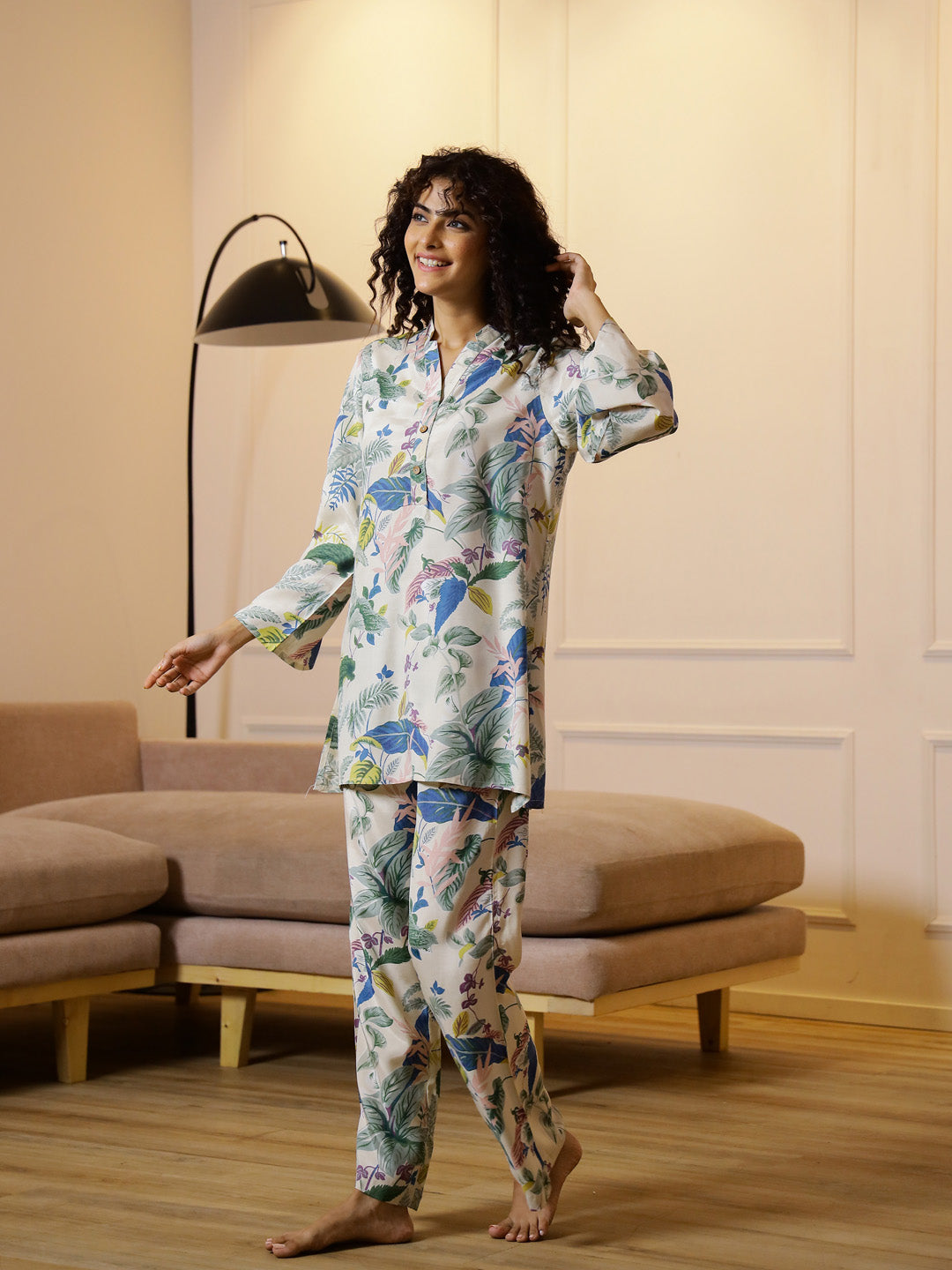 Floral Printed V-Neck Cotton Night Suit - SanskrutiHomes 