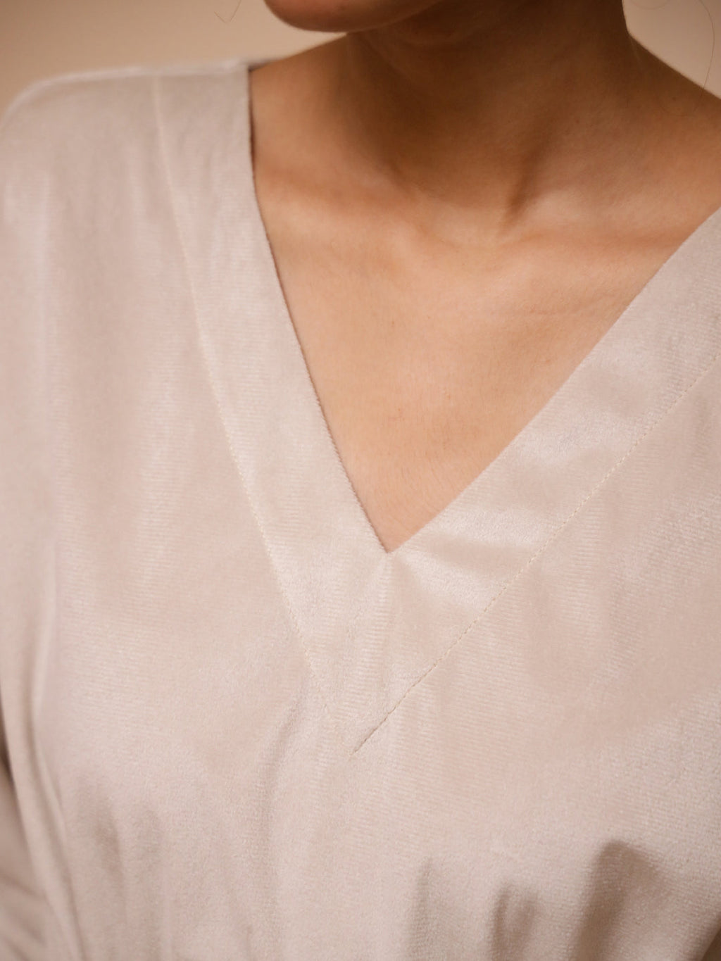 Cream V-Neck Velvet Winter Kaftan - SanskrutiHomes 