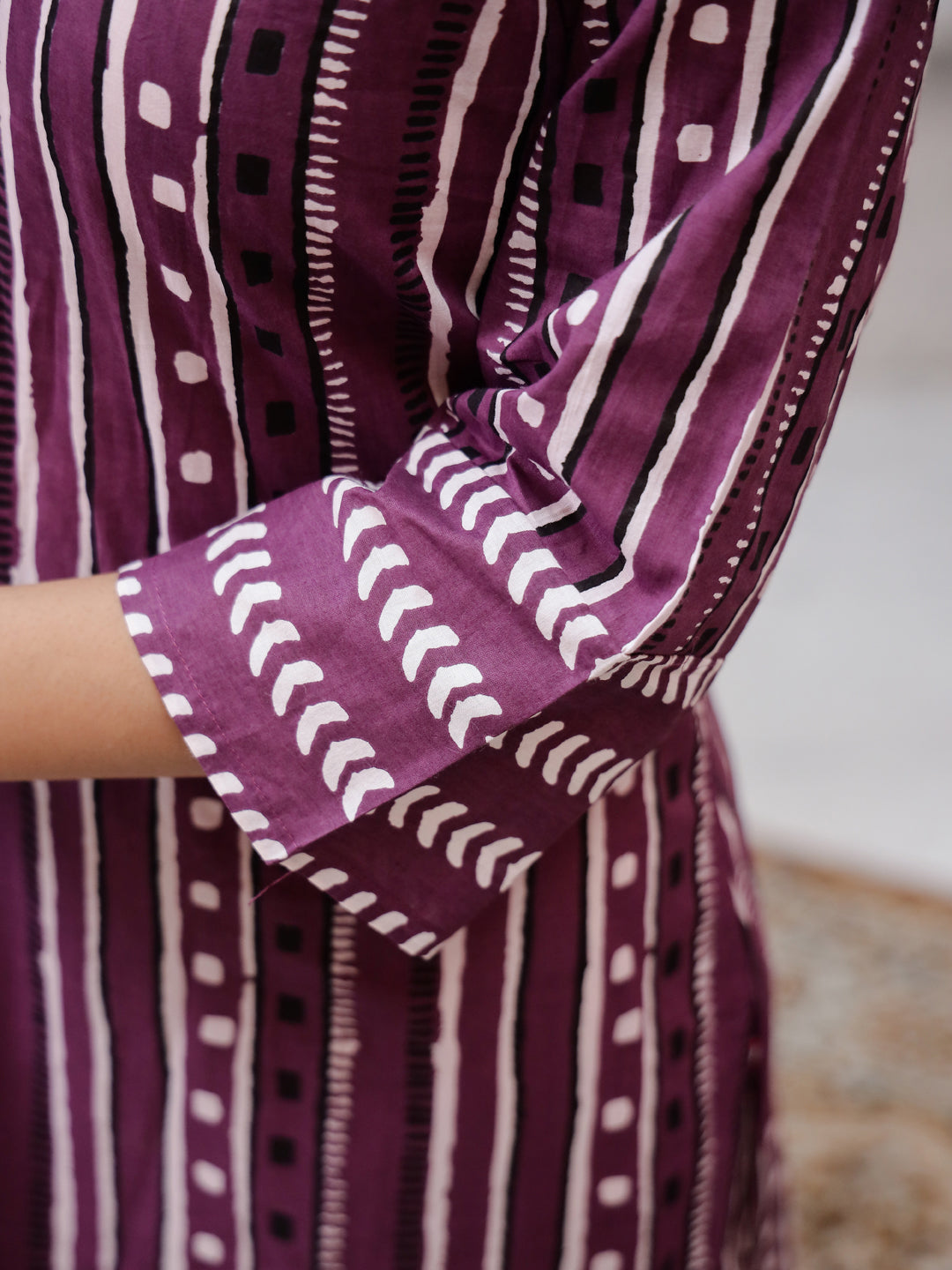 Purple Printed V-Neck Kurta for Women - SanskrutiHomes 