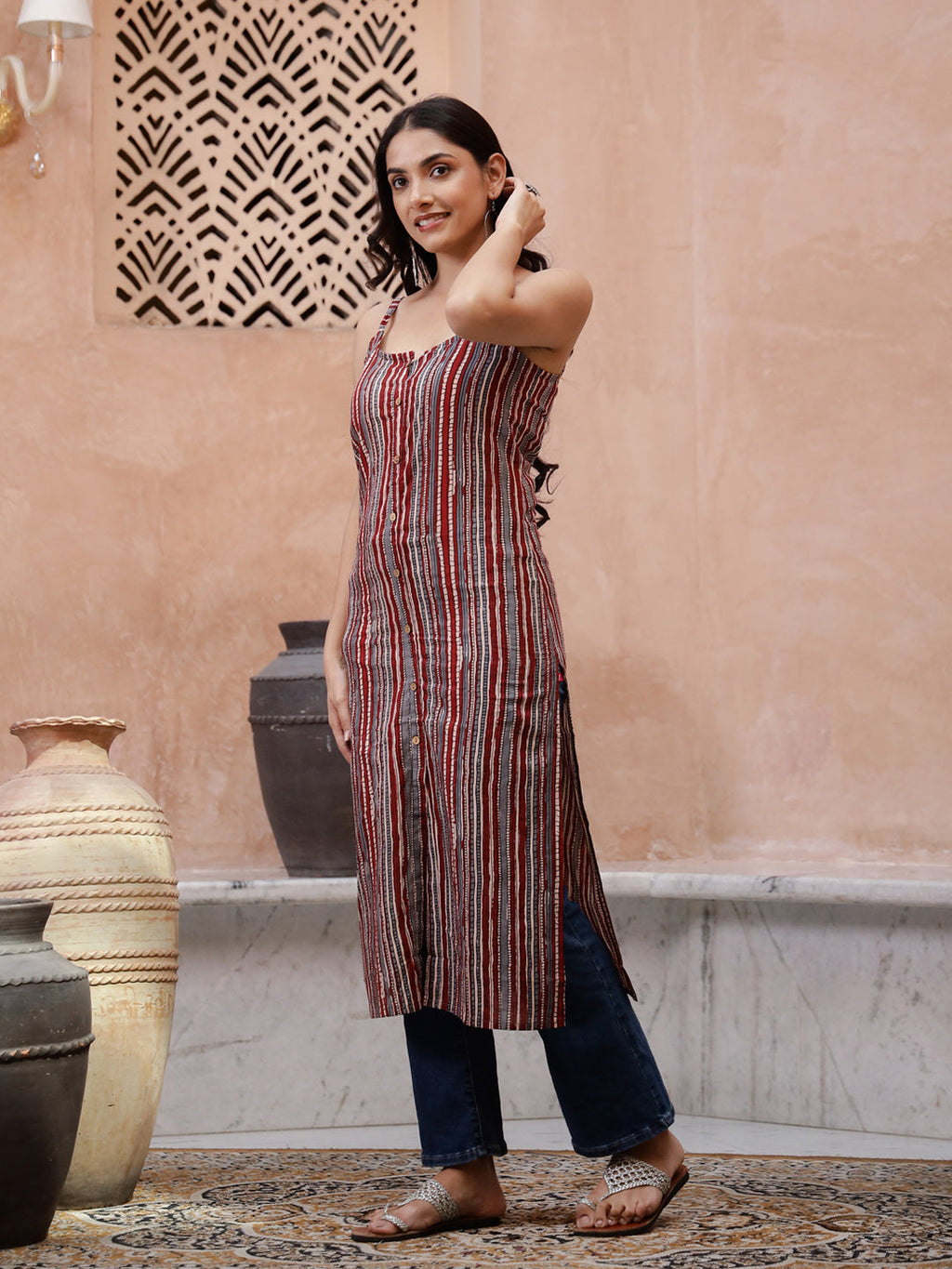 Maroon Color Strips Printed Sleeveless Kurta - SanskrutiHomes 