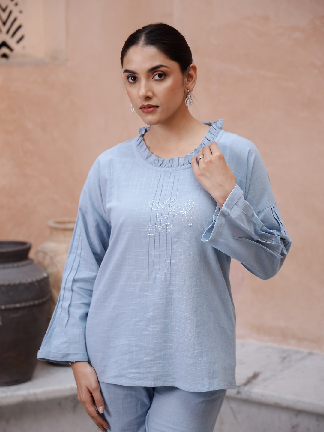 Blue Solid Print Round Neck Kurta Set