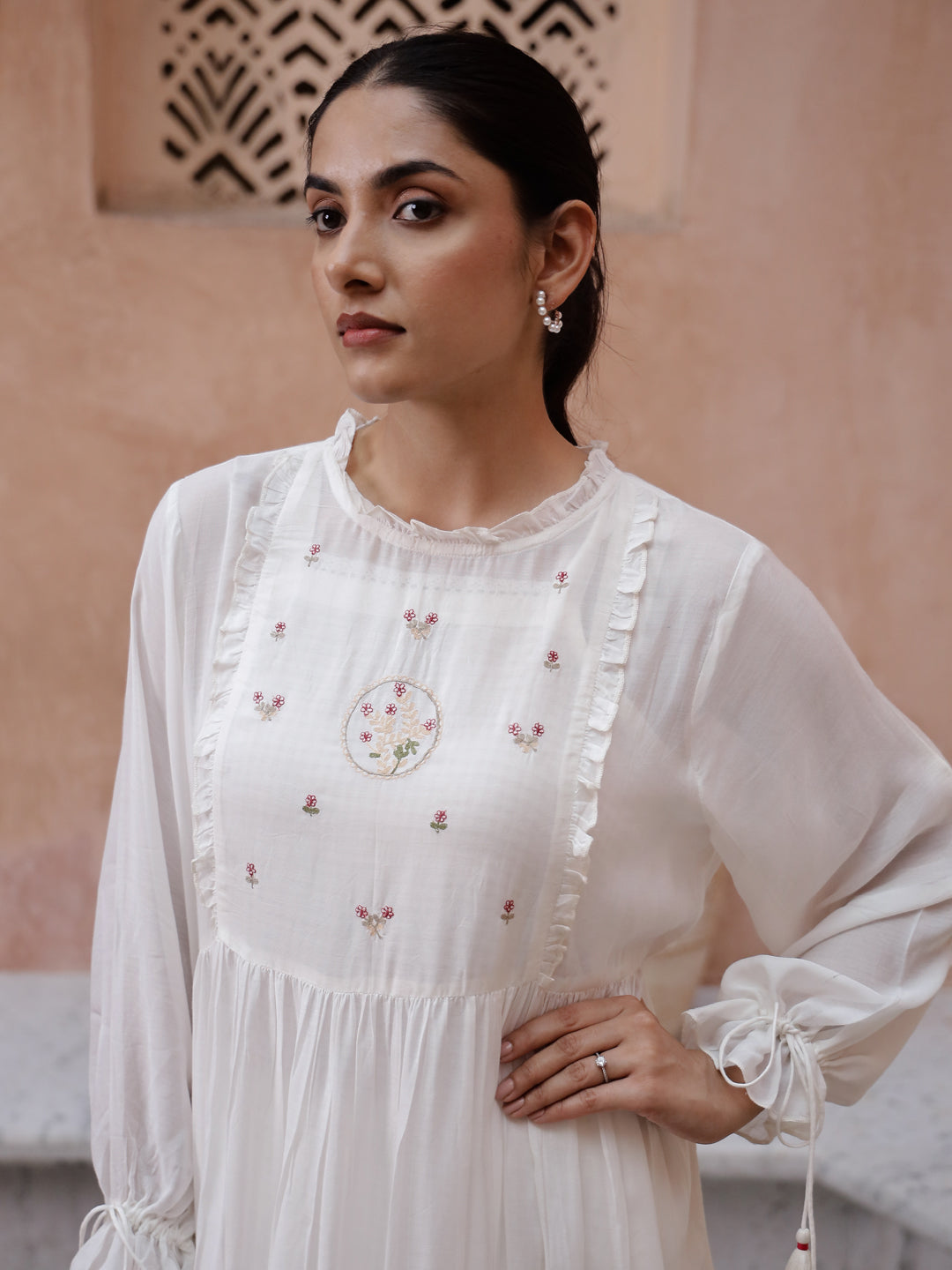 White Floral Embroidered Round Neck Kurta Set for Women - SanskrutiHomes 
