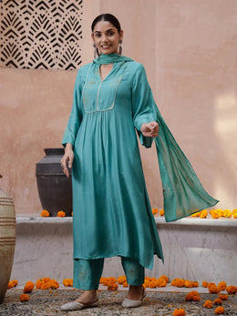 Green V-Neck Solid Print Kurta set - SanskrutiHomes 