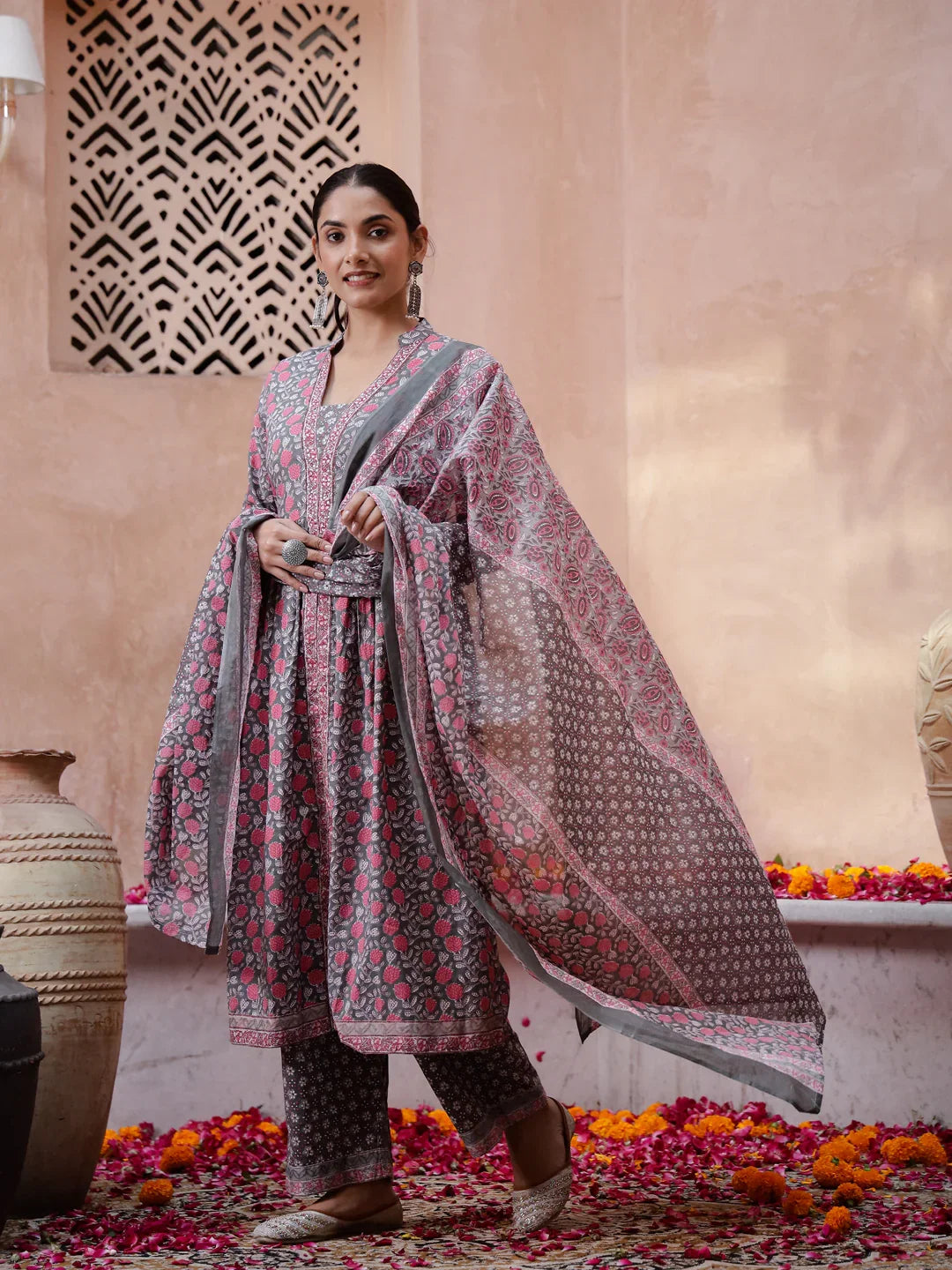 Floral Printed Kurta Set - SanskrutiHomes 
