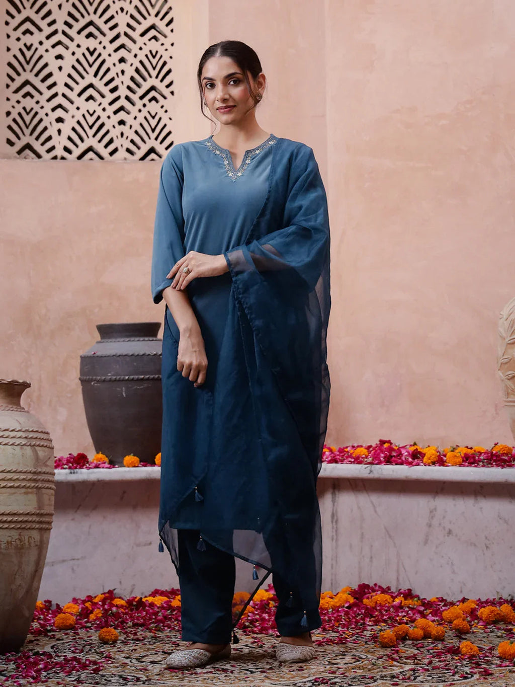 Blue Solid Velvet Kurta set with Dupatta - SanskrutiHomes 