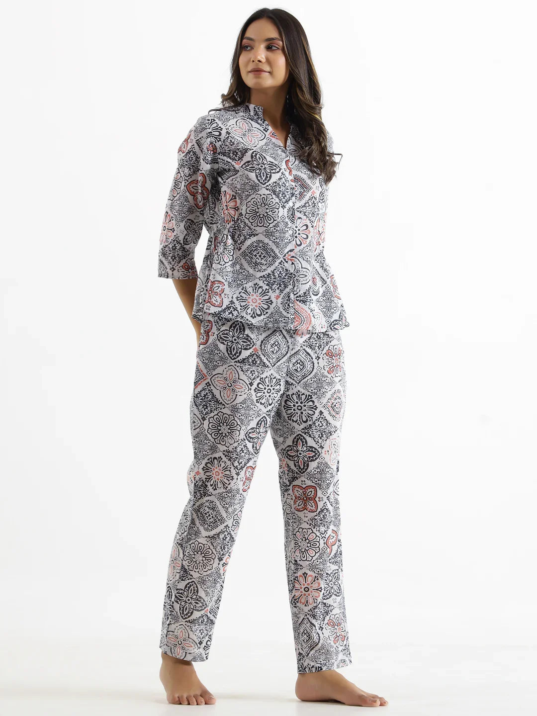 Women Pure Cotton Night Suit - SanskrutiHomes 