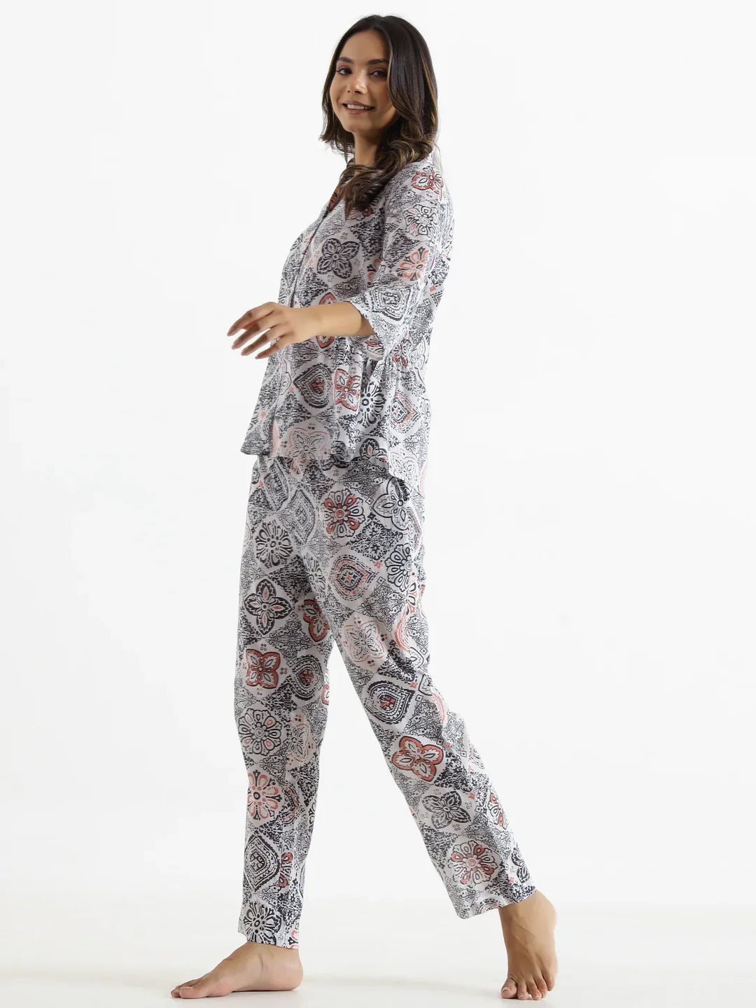 Women Pure Cotton Night Suit - SanskrutiHomes 