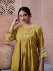 Yellow Round Neck Solid Print Co-Ord Set For Women