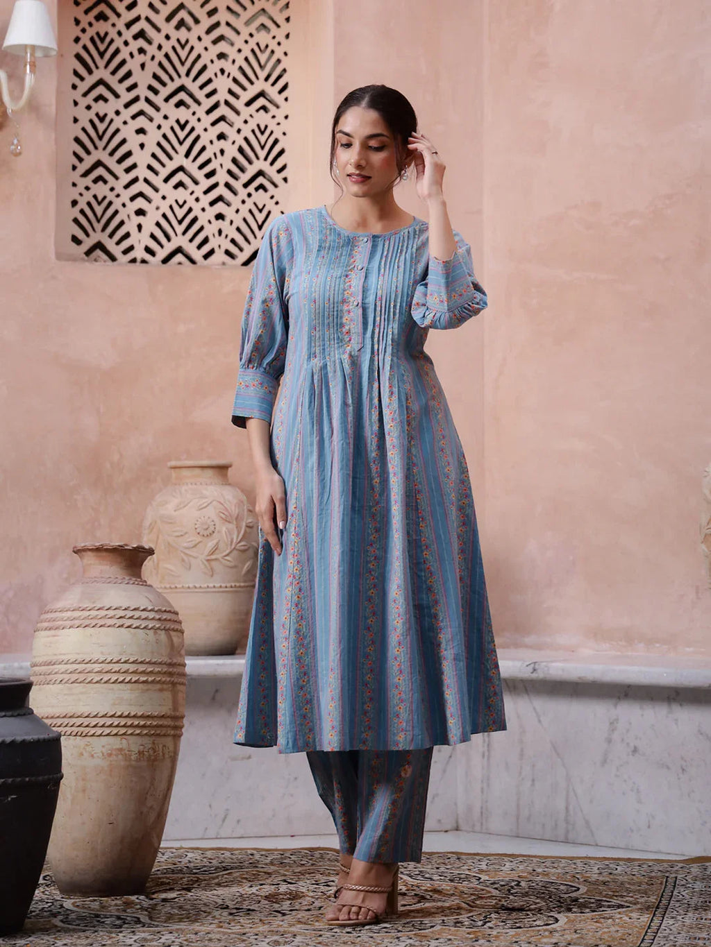 Blue Floral Printed Round Neck Kurta Set - SanskrutiHomes 