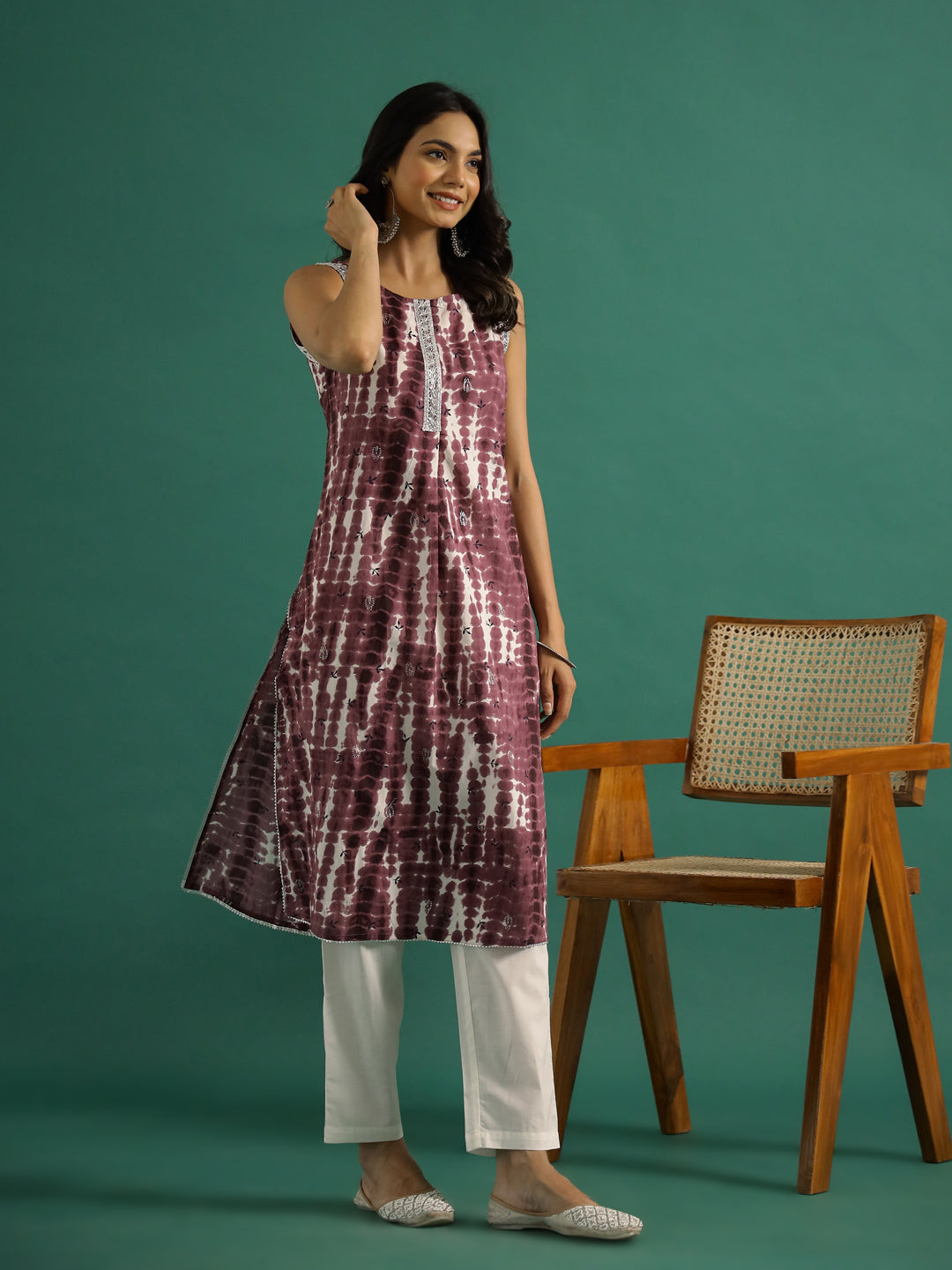Purple Solid Print Round Neck Cotton Kurta set for Women - SanskrutiHomes 