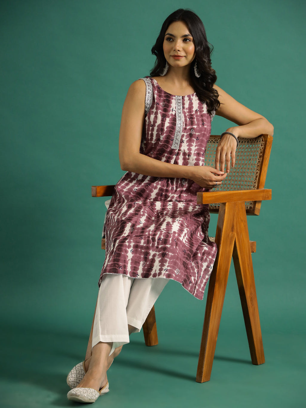 Purple Solid Print Round Neck Cotton Kurta set for Women - SanskrutiHomes 