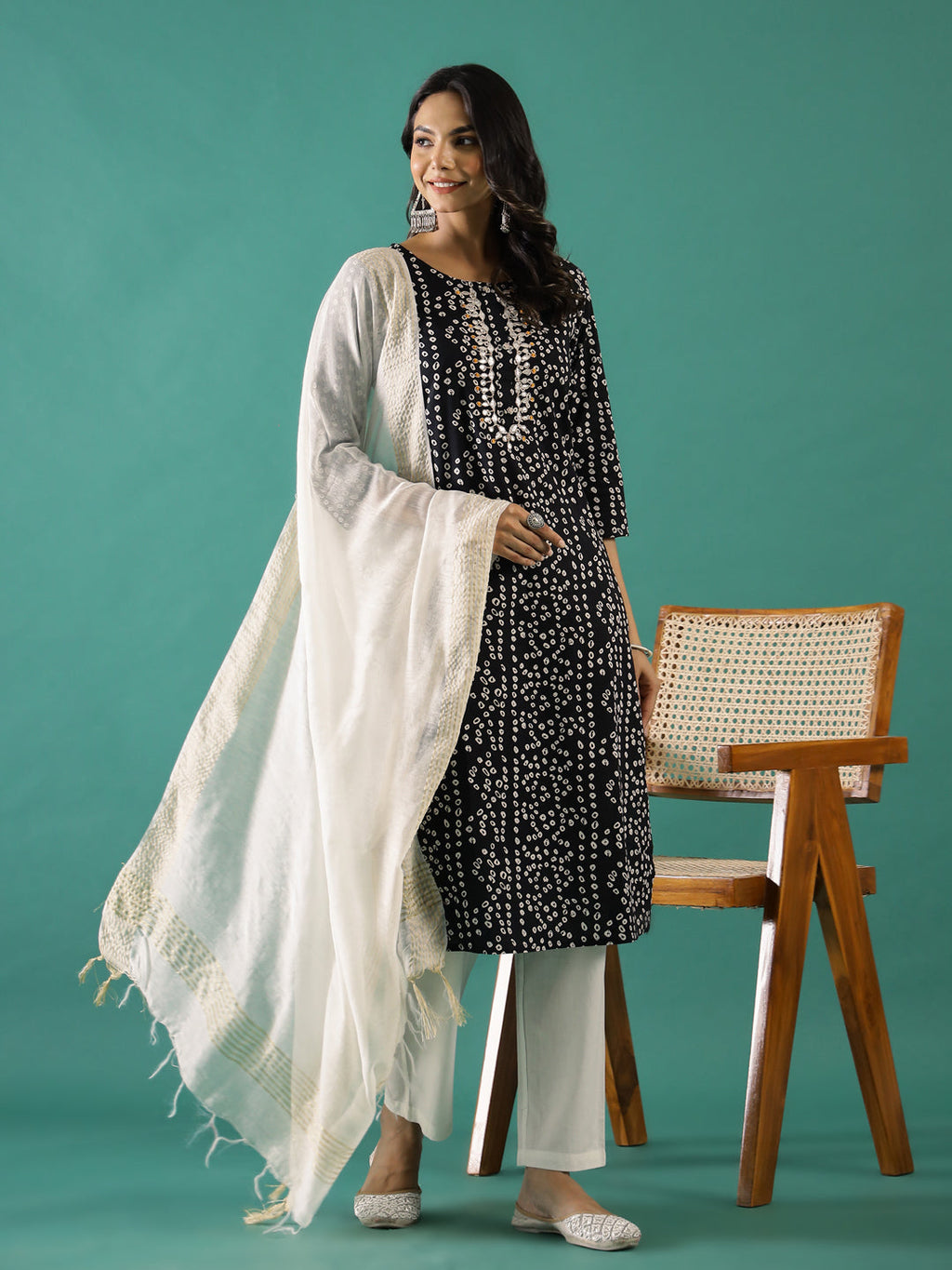 Black & White Printed Kurta Set - SanskrutiHomes 