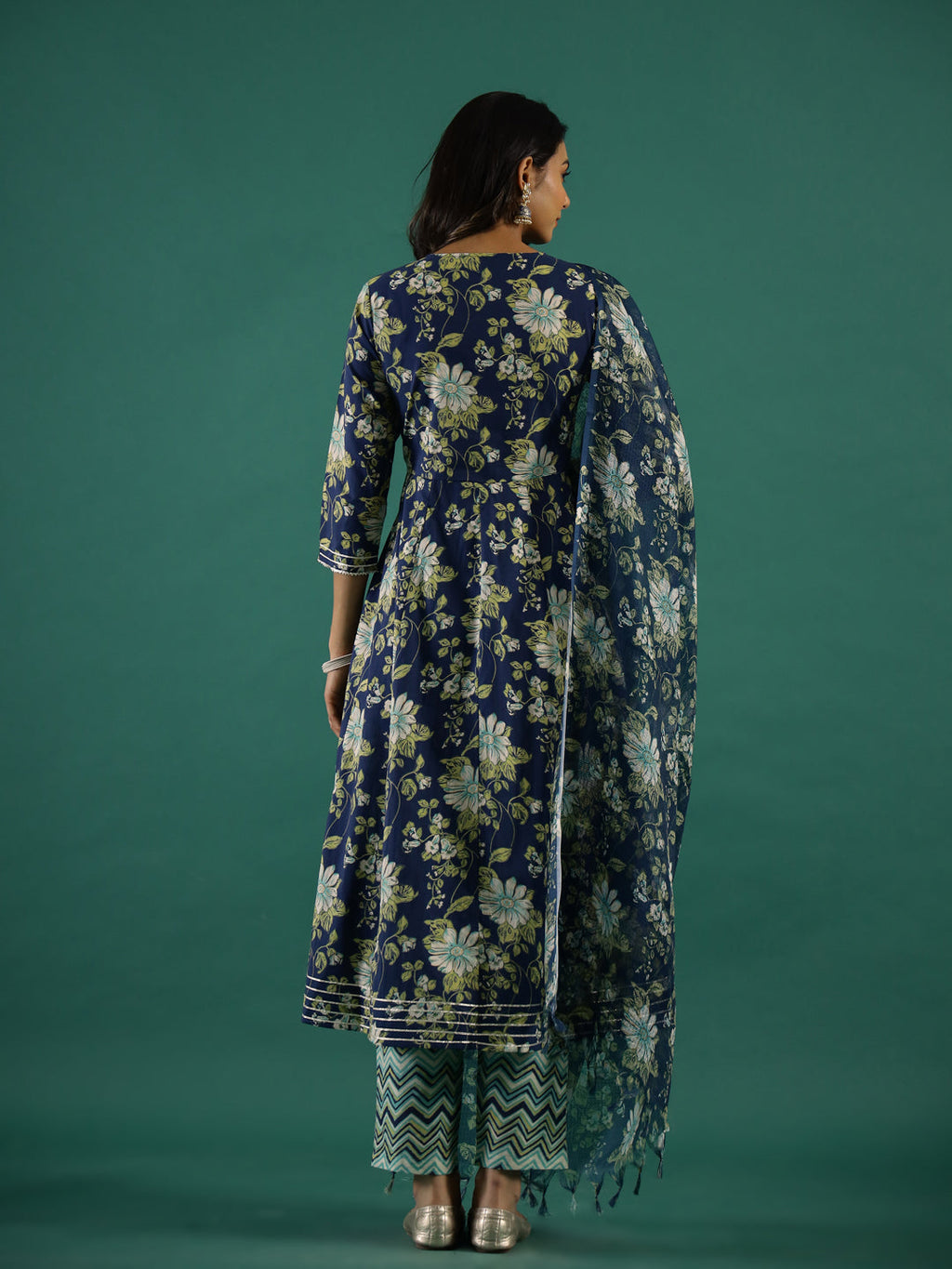 Floral Printed Round Neck Kurta Set - SanskrutiHomes 