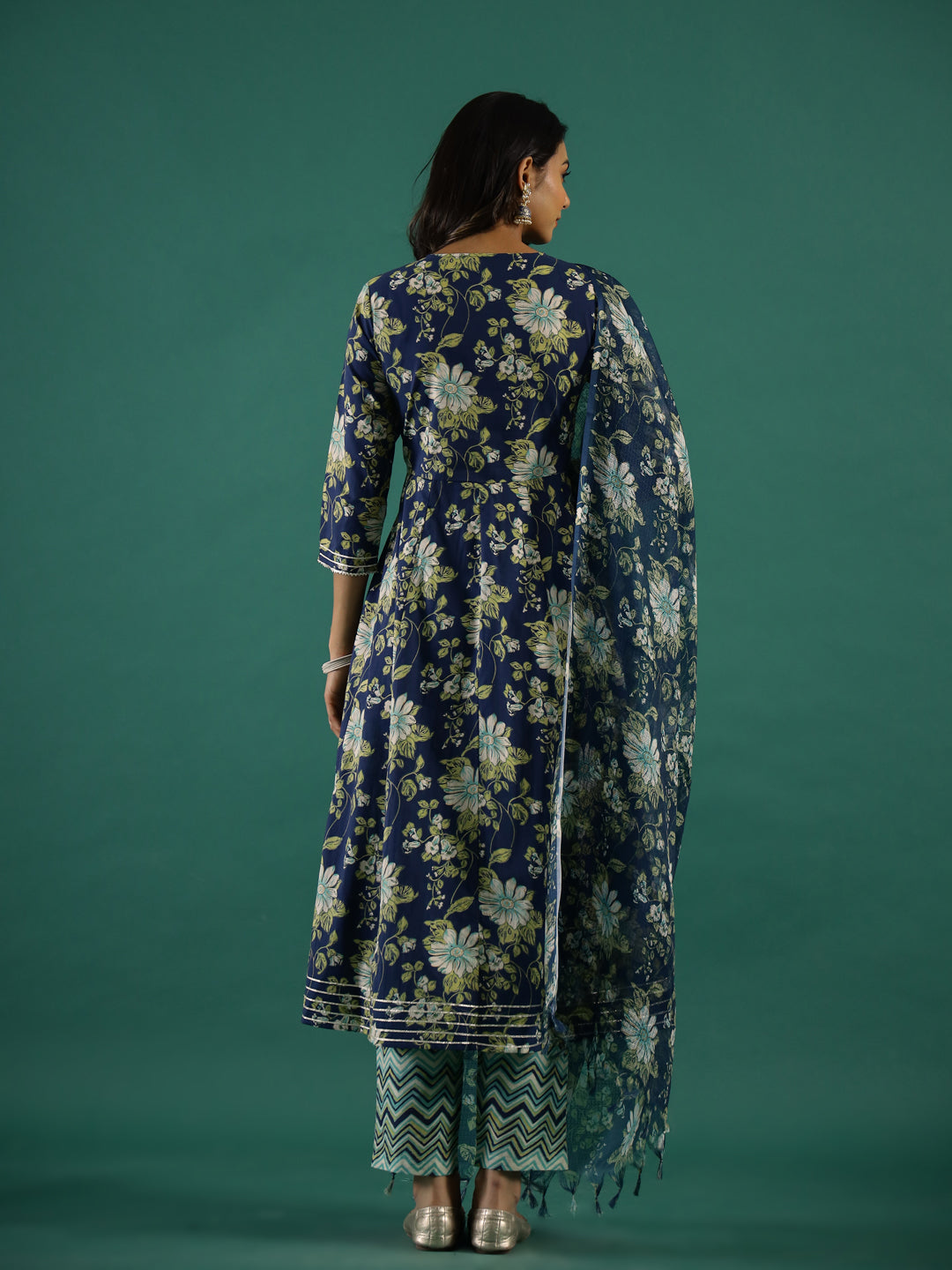 Floral Printed Round Neck Kurta Set - SanskrutiHomes 