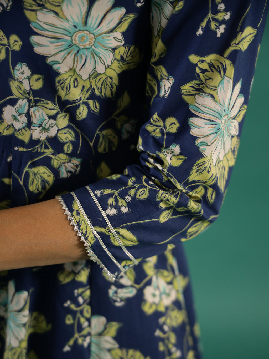 Floral Printed Round Neck Kurta Set - SanskrutiHomes 