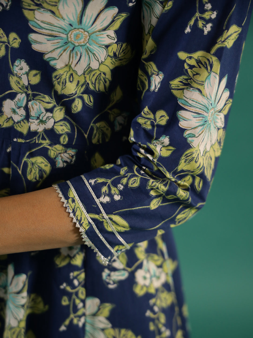 Floral Printed Round Neck Kurta Set - SanskrutiHomes 