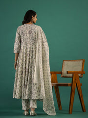 Set of 3 V-Neck Floral Printed Kurta Set - SanskrutiHomes 