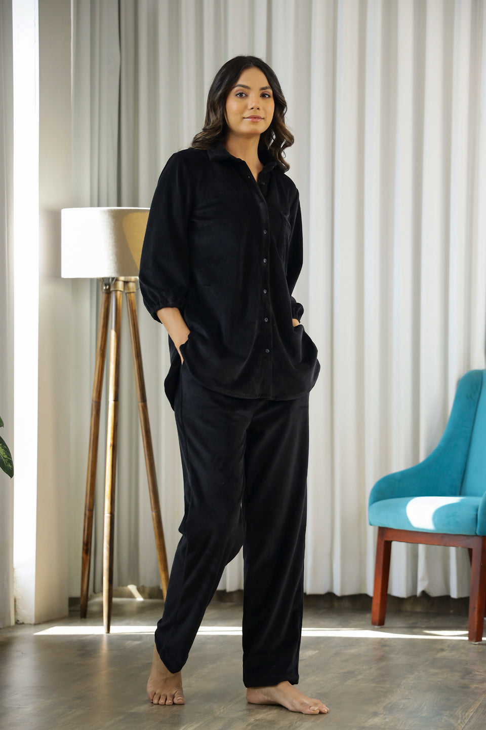 Black Velvet Set - SanskrutiHomes 