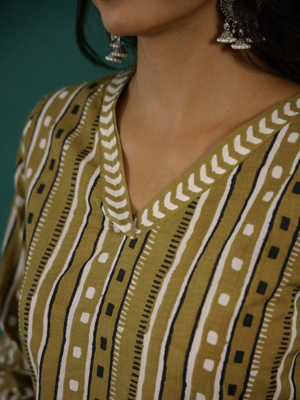 Mustard Printed Kurti Set - SanskrutiHomes 