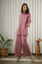 Mauve Printed Pure Cotton Night Suit Set - SanskrutiHomes 