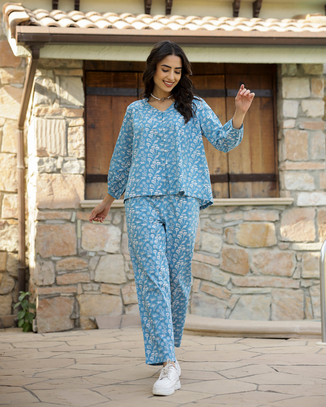 Blue Leaf Cotton Night Suit