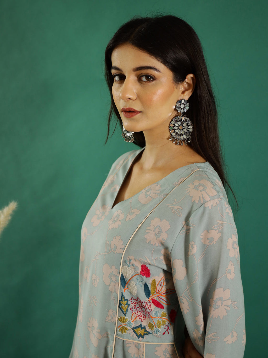 Blue V-Neck Floral Printed Kurta Set - SanskrutiHomes 