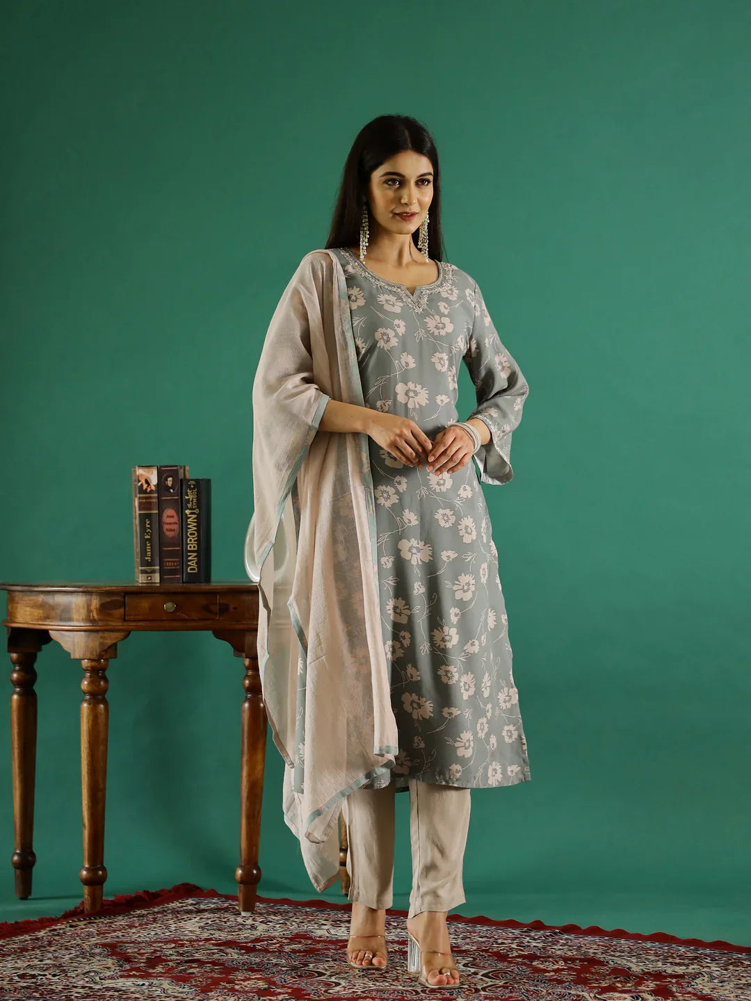 Gray Color Round Neck Printed Kurta Set - SanskrutiHomes 