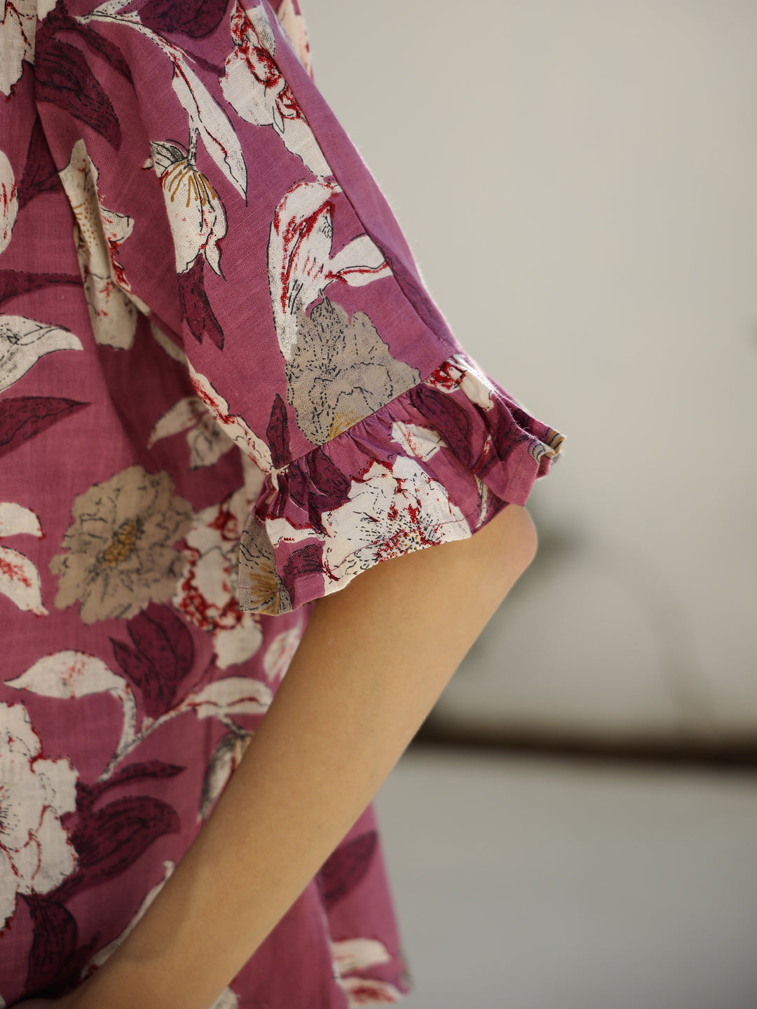 V-Neck Floral Printed Cotton Co-ords Set - SanskrutiHomes 