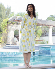 Cotton Off White Towel Bath Robe - SanskrutiHomes 
