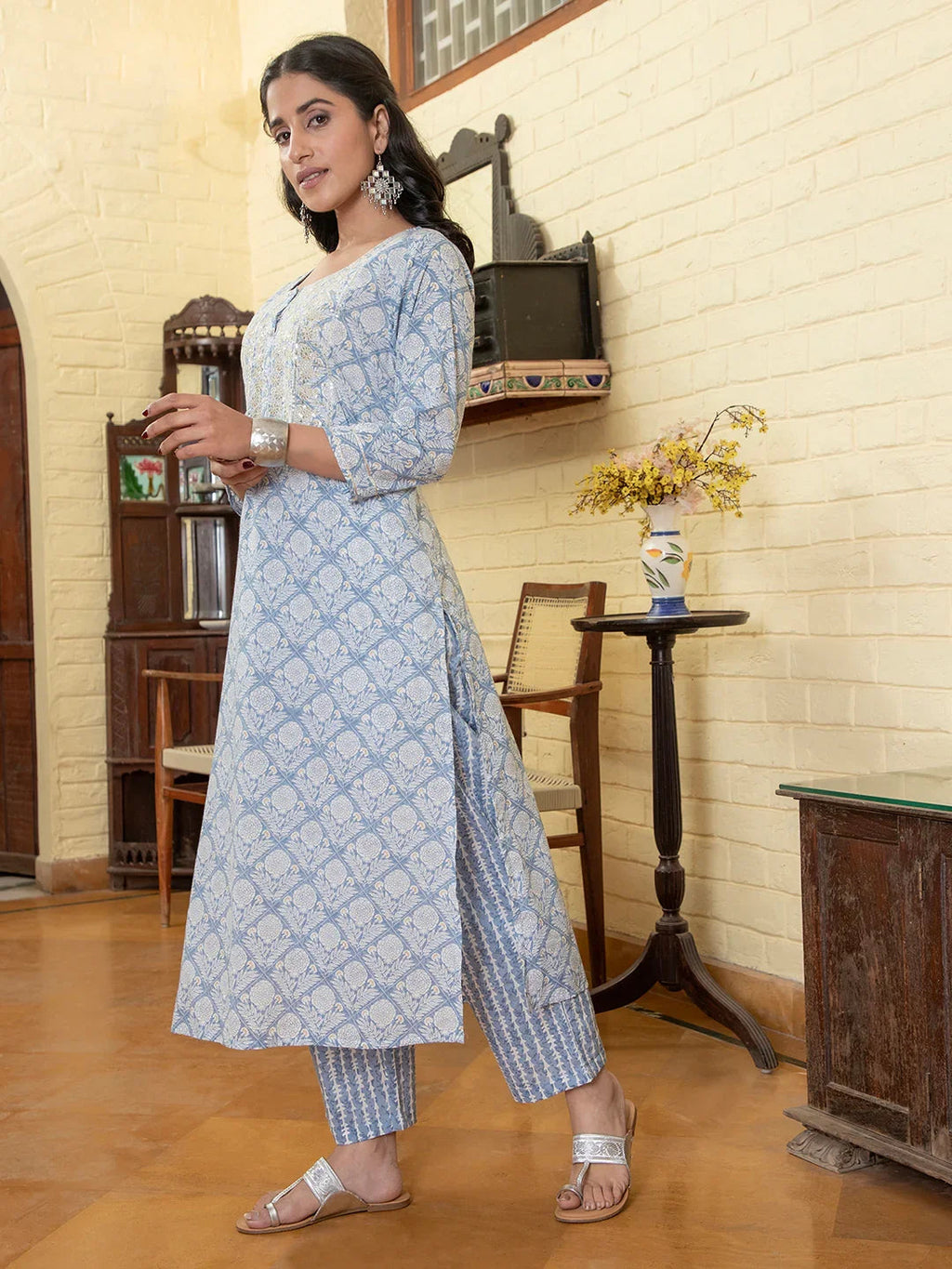 Blue Flower Printed Round Neck Cotton Kurta Set - SanskrutiHomes 