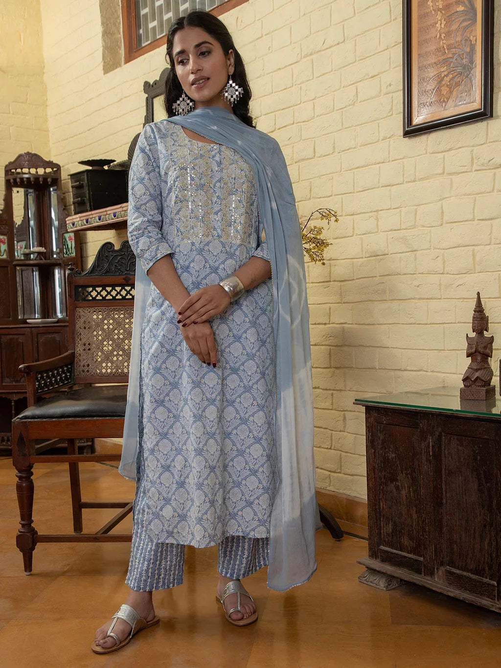 Blue Flower Printed Round Neck Cotton Kurta Set - SanskrutiHomes 