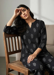 Black Printed Viscose Rayon Round Neck night suit for women - SanskrutiHomes 