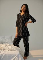 Black Printed Viscose Rayon Round Neck night suit for women - SanskrutiHomes 
