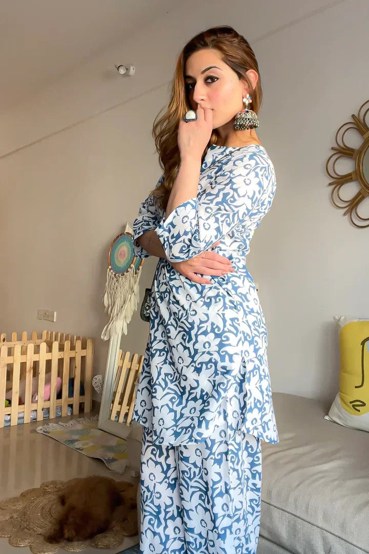 Blue & White Printed Loungewear Set - SanskrutiHomes 