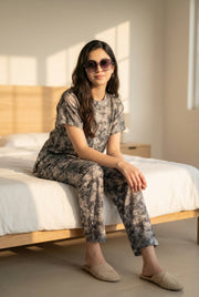 Grey Abstract Print Round Neck Pure Cotton Co-Ord Set For Women