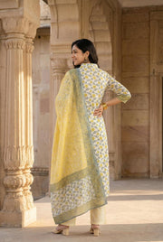 Off White  Floral Print Cotton Kurta Set With Dupatta