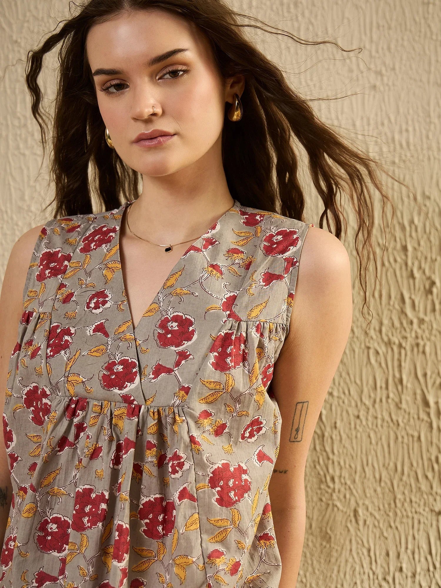 Grey Floral Printed Top for Women - SanskrutiHomes 