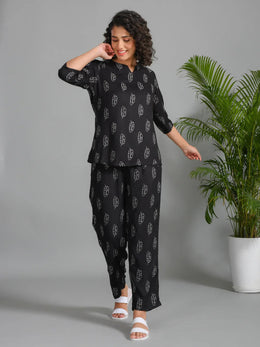 Black Viscose Rayon Printed Round Neck night suit for women - SanskrutiHomes 