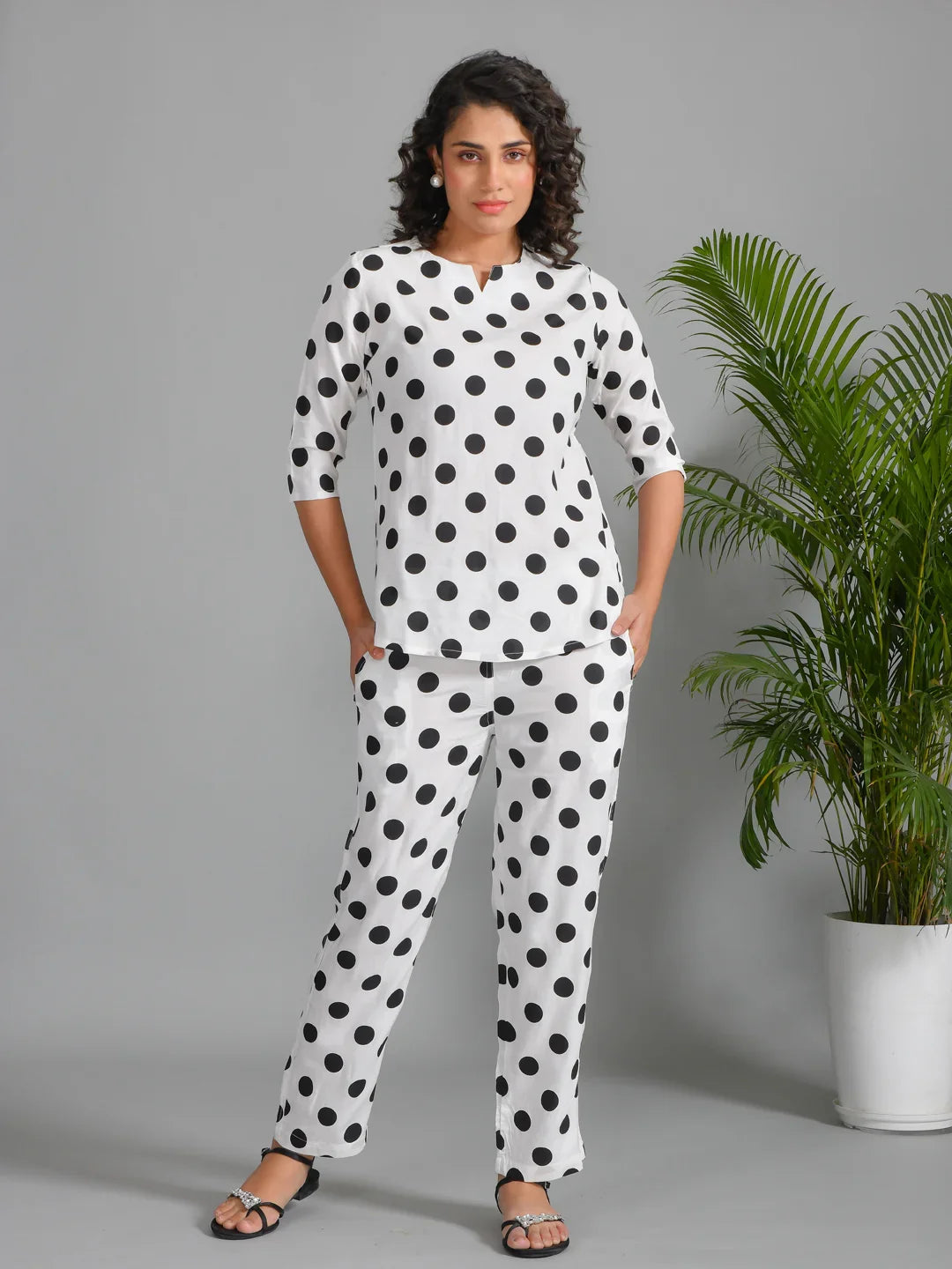 White Viscose Rayon Printed Round Neck night suit for women - SanskrutiHomes 