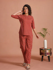 Red Floral Printed Cotton Night Suit Set - SanskrutiHomes 