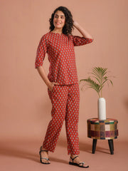 Red Floral Printed Cotton Night Suit Set - SanskrutiHomes 