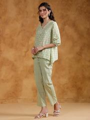 Green Motif Print V-Neck Pure Cotton Co-Ord Set For Women